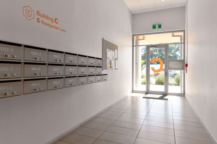 104/5 Rose Garden Lane Albany_18