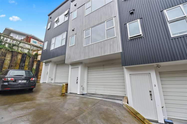 4/12 Scotland Place Hillcrest_12