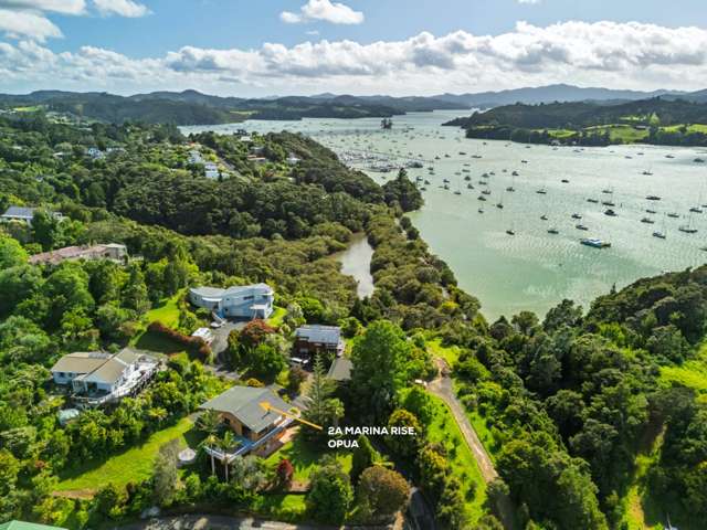 A Hidden Haven with Panoramic Inlet Views