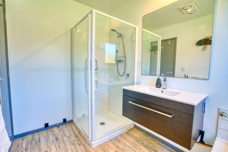 14 Tasman View Road Paroa_20
