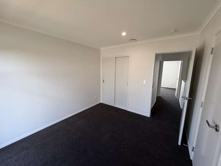 2/50 Forest Lake Road 1066_7