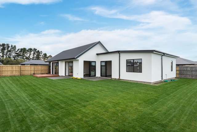 18 Plover Avenue Amberley_1