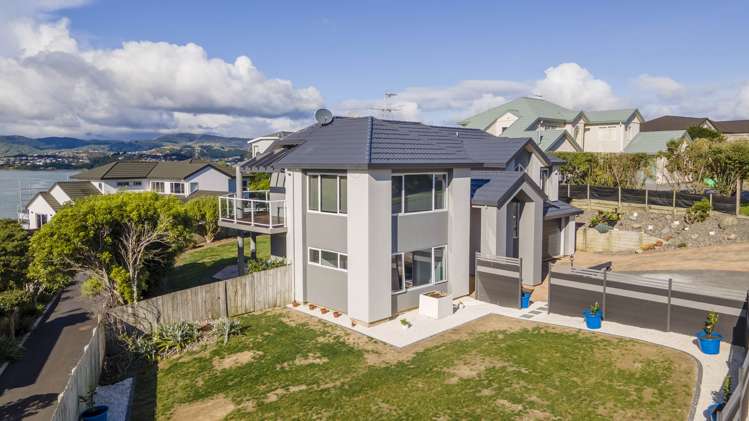 12 Pendennis Point Camborne_25