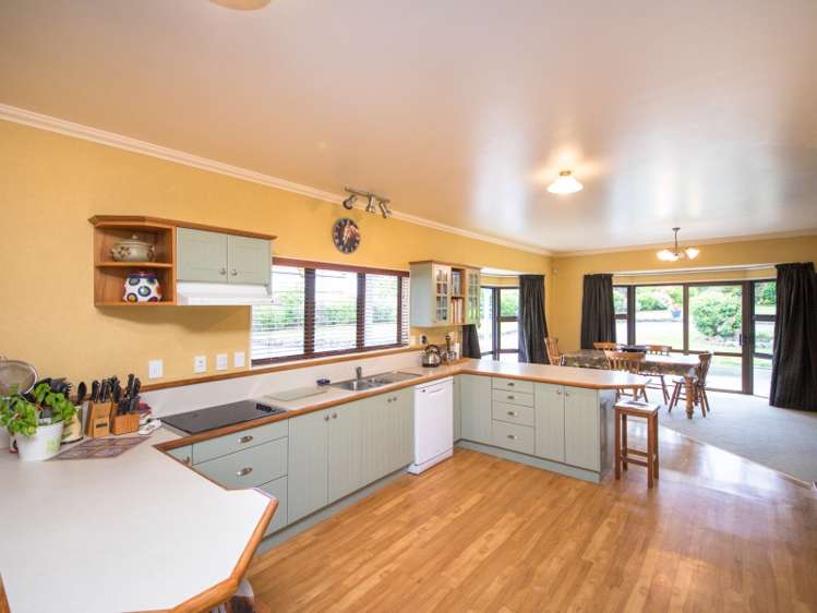 181 Short Road Halcombe_9