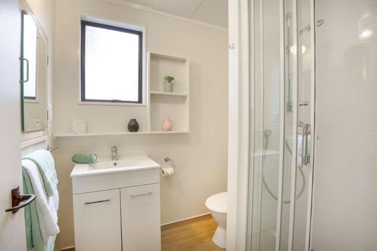 30 Tawa Terrace Tawa_15