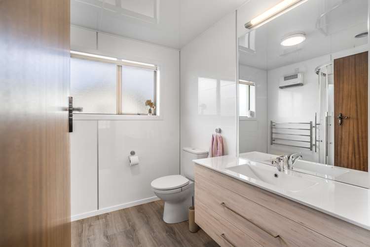 19 Antrim Street Windsor_11