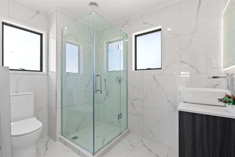 2c Terry Street Blockhouse Bay_13