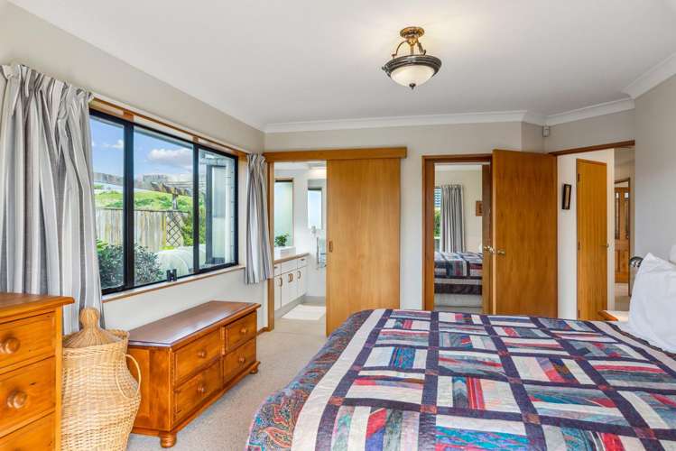 11 Barrett Drive Waikanae Beach_19