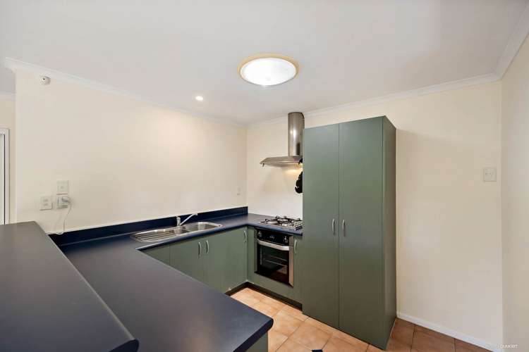 1A Derwent Crescent_4