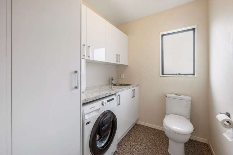 44a Robertson Street Glenholme_15