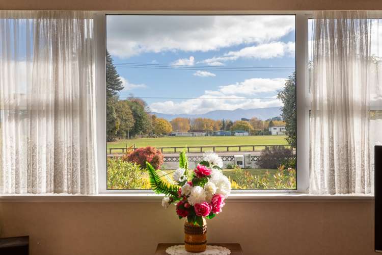 76 Guy Street Dannevirke_8