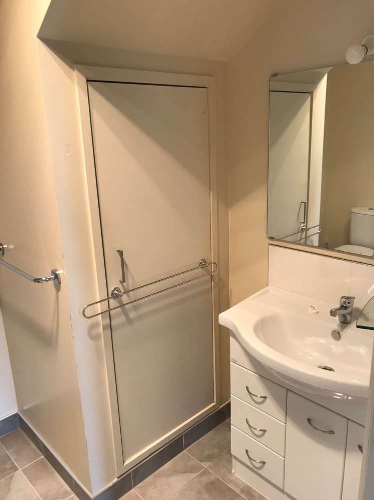 40 Royal Road Massey_15