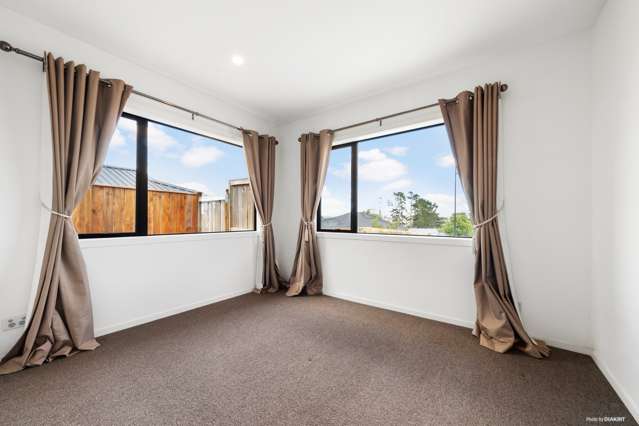 42 Accolage Boulevard Kumeu_2