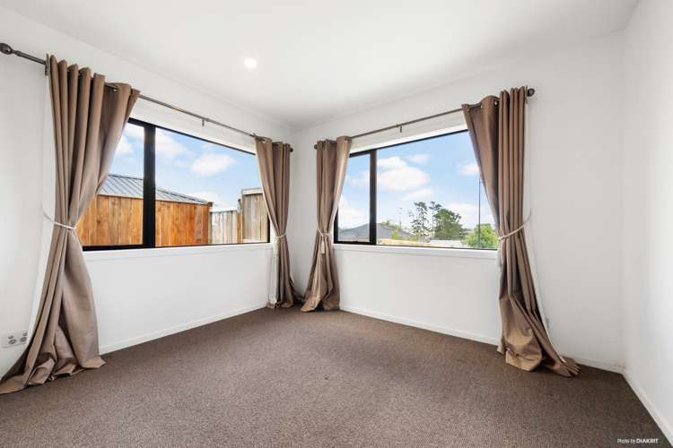 42 Accolage Boulevard_2