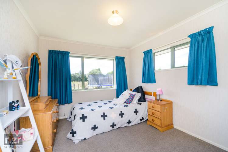 4 Paradise Avenue Feilding_12