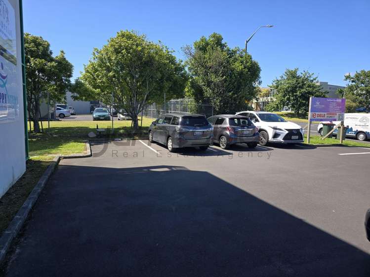 Ground Floor/5 William Pickering Drive Rosedale_8