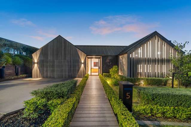 Modern luxury in Paerata Rise