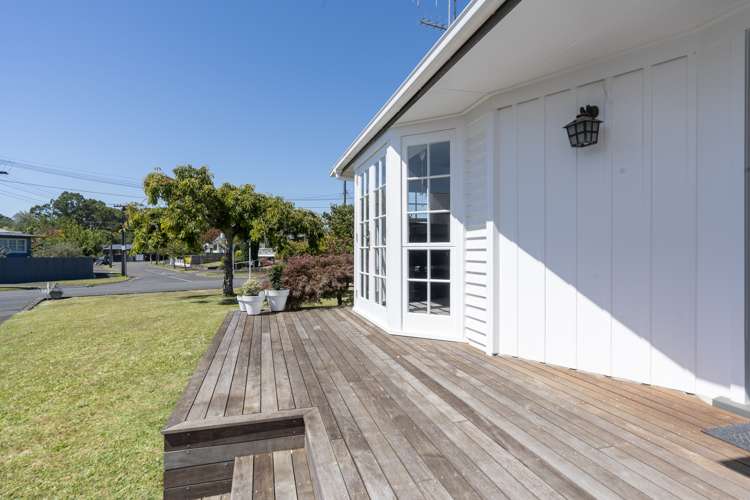 57 Garden Heights Avenue Glenview_15