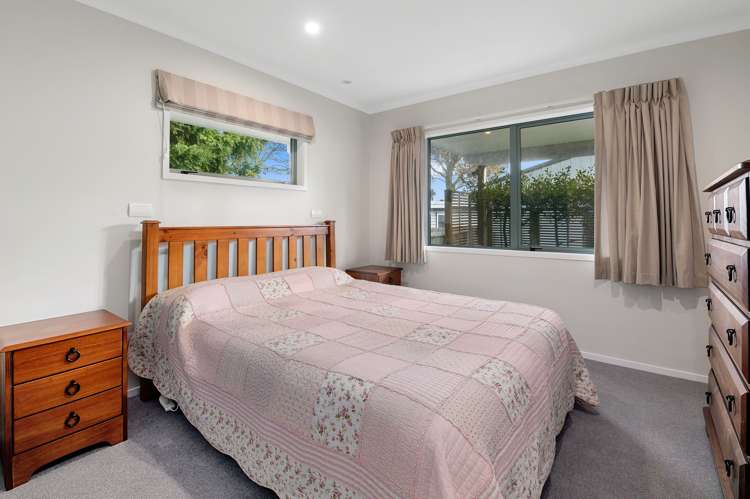 15a Willow Avenue Hannahs Bay_11