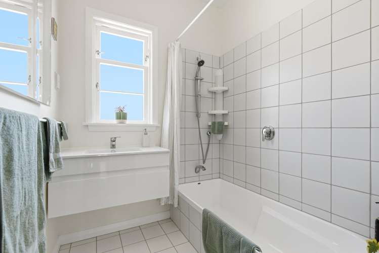 51 Milne Terrace Island Bay_13