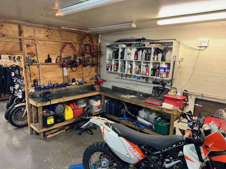 Motorcycling Downunder Christchurch Central_10