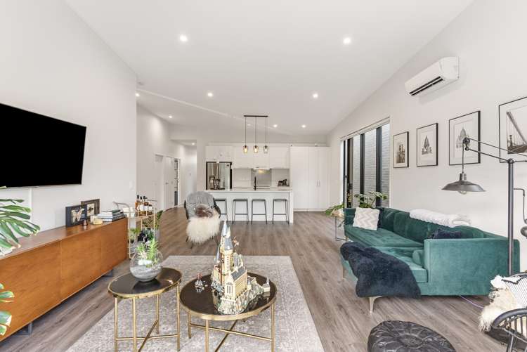 7 Bravery Road Papakura_5