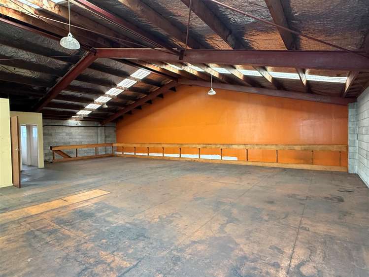 28 Montgomery Crescent Clouston Park_13