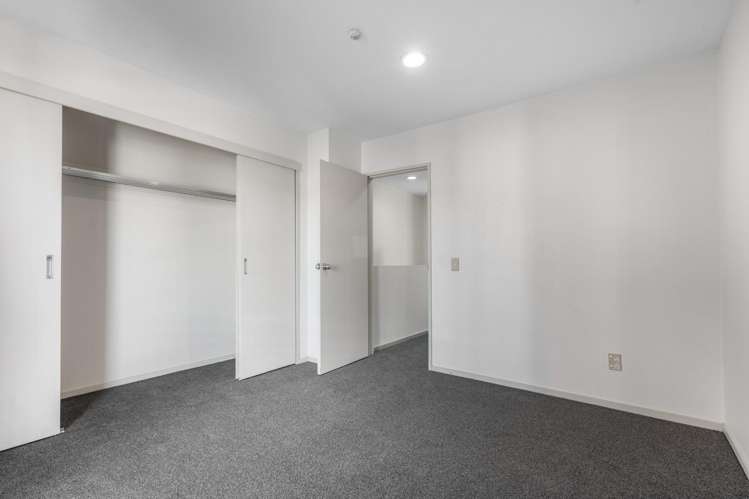 28/10 Ruru Street Eden Terrace_9