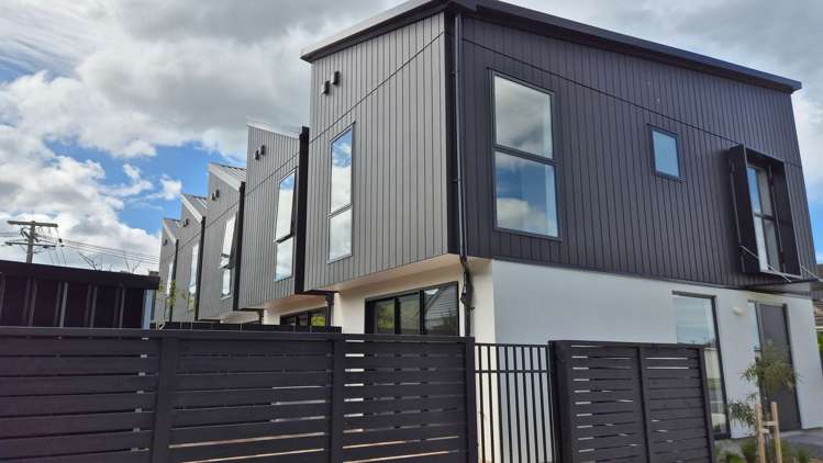 1/349 Cambridge Terrace Naenae_1