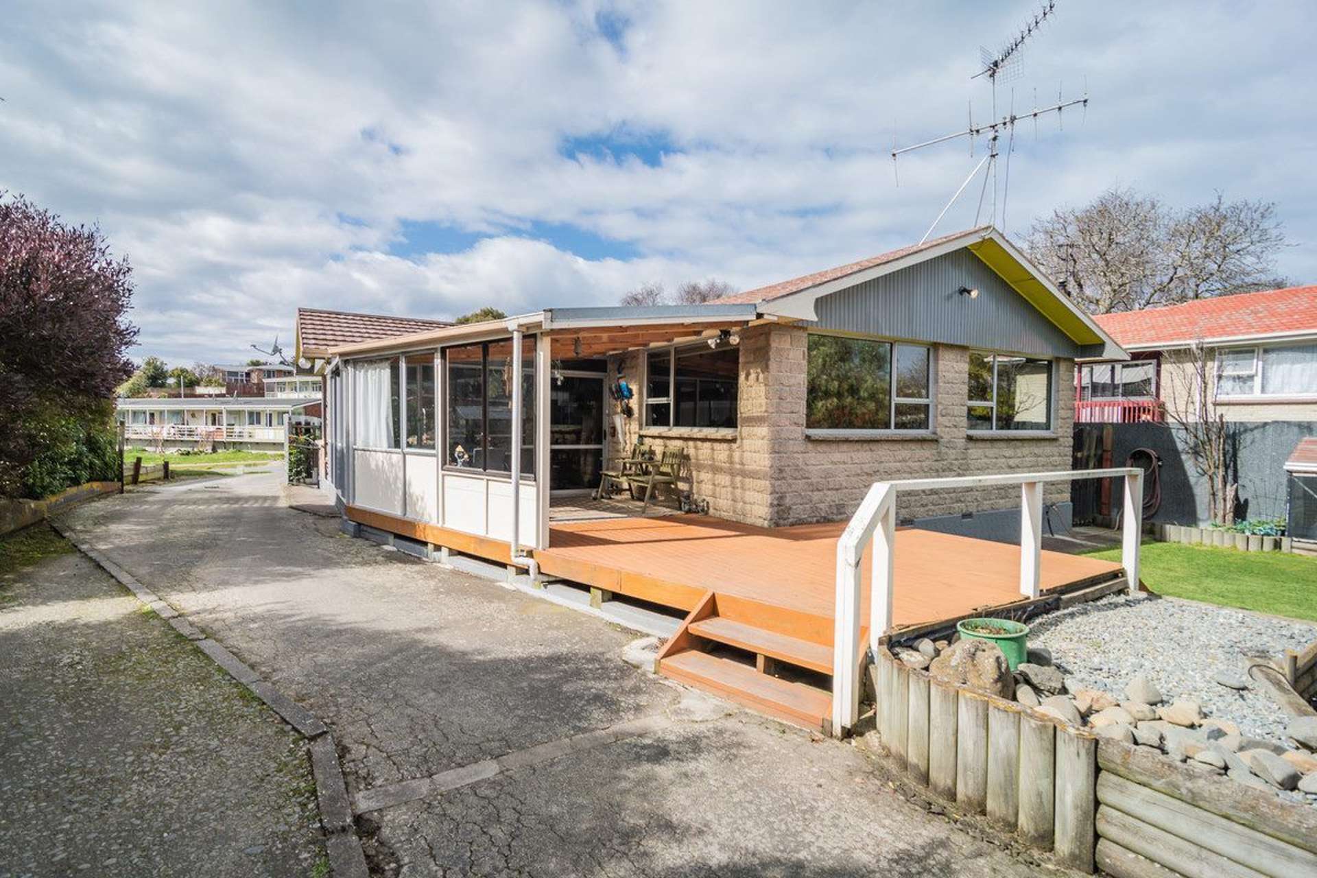 6 Clyde Carr Crescent Waimataitai_0