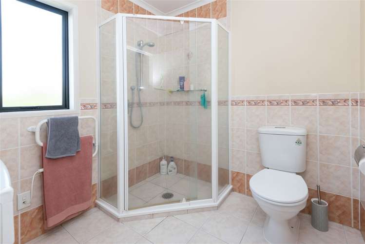 56 Skip Lane East Tamaki_12