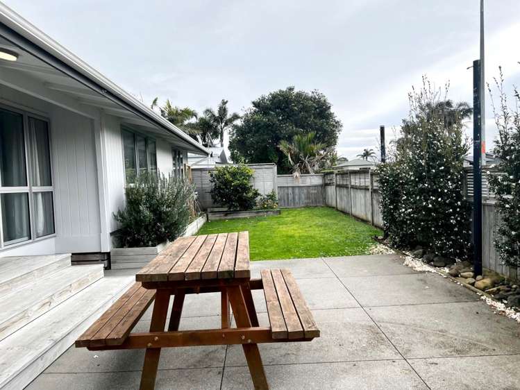 98 Torkar Road Clarks Beach_8