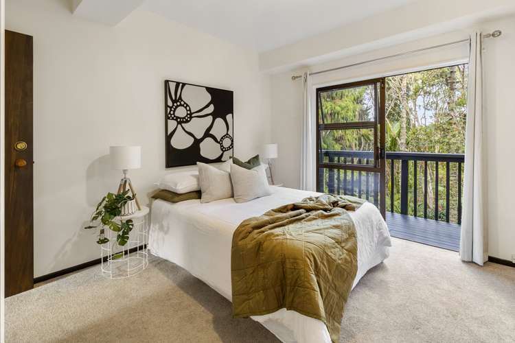 196 Godley Road Titirangi_8