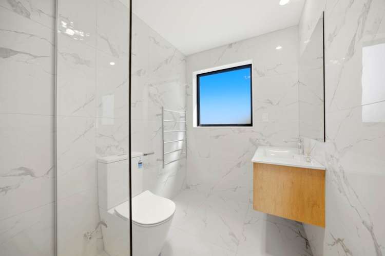 30D Lowtherhurst Road Massey_24