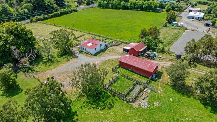 2054 Kimbolton Road Kiwitea_21