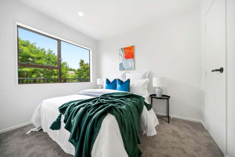 93 Stapleford Crescent Browns Bay_21