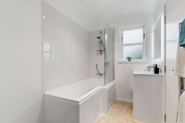 8 Ohariu Road Johnsonville_10