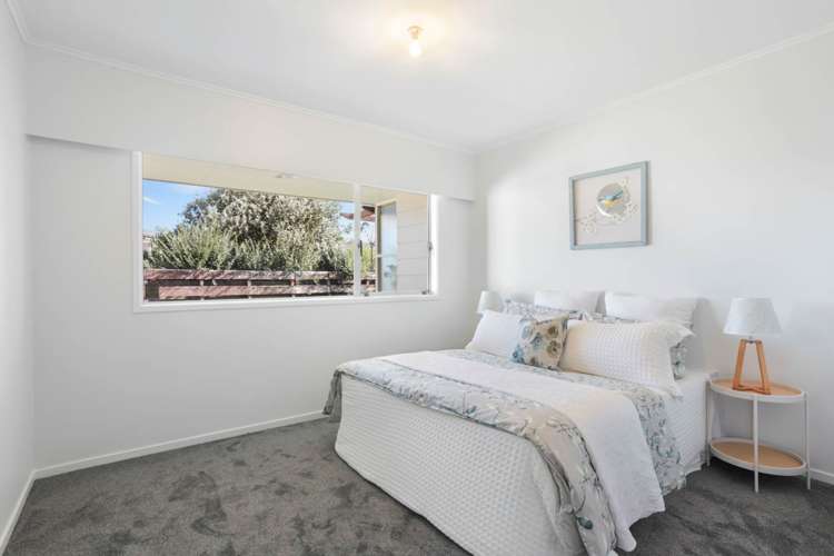 3/11a Bayside Avenue Te Atatu Peninsula_12