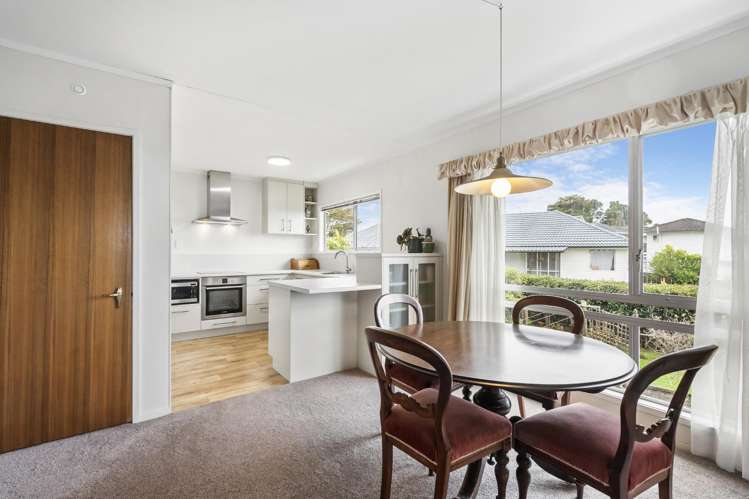 2/371 East Coast Road Mairangi Bay_5