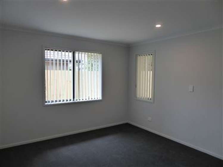 8 Himalayan Close Judea_7