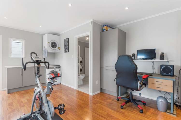 253 Rangatira Road Beach Haven_15