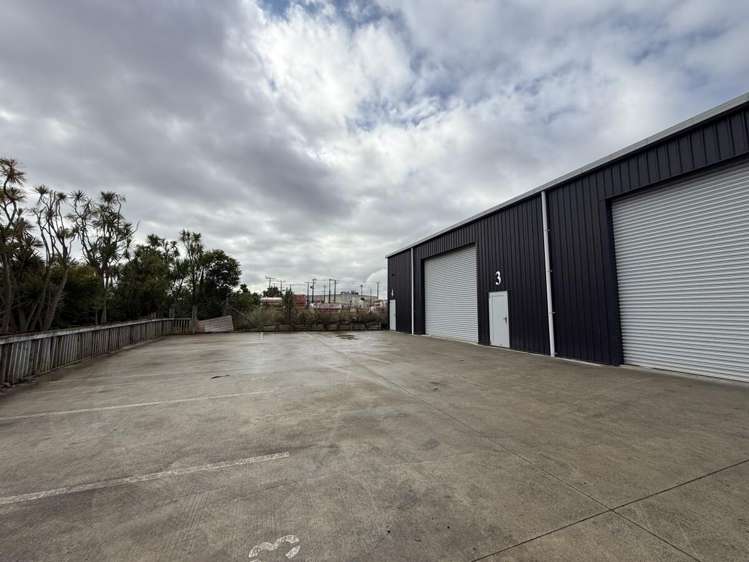 3 & 4/63 Keeling Road Henderson_1