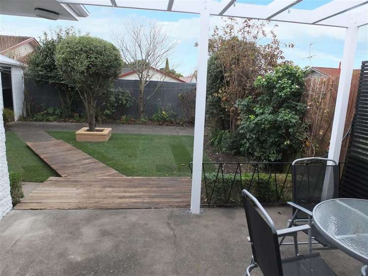 2/4 Molesworth Place Somerfield_8