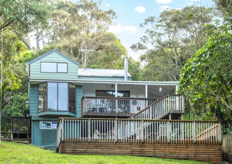 704 South Titirangi Road_0