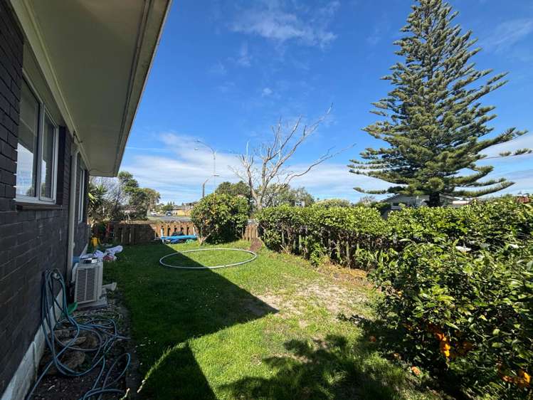 1/111 Florence Avenue Orewa_17