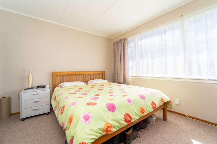 16 William Benton Street Featherston_5