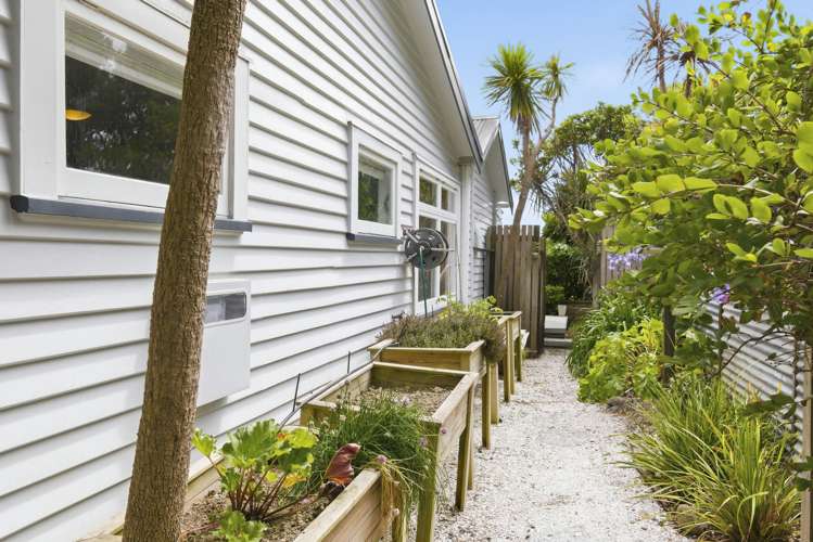 5A Paneta Street Paekakariki_34