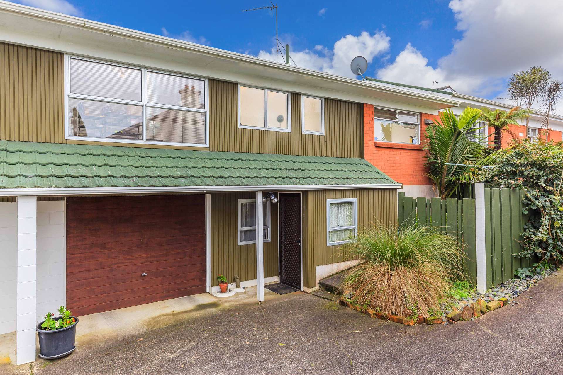 2/33 Tawhiri Road One Tree Hill_0