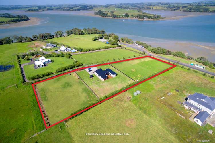 125 Wharf Road Clarks Beach_1