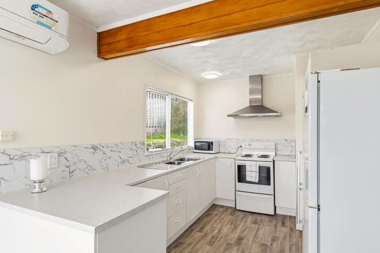 61A Woodhouse Avenue Karori_6